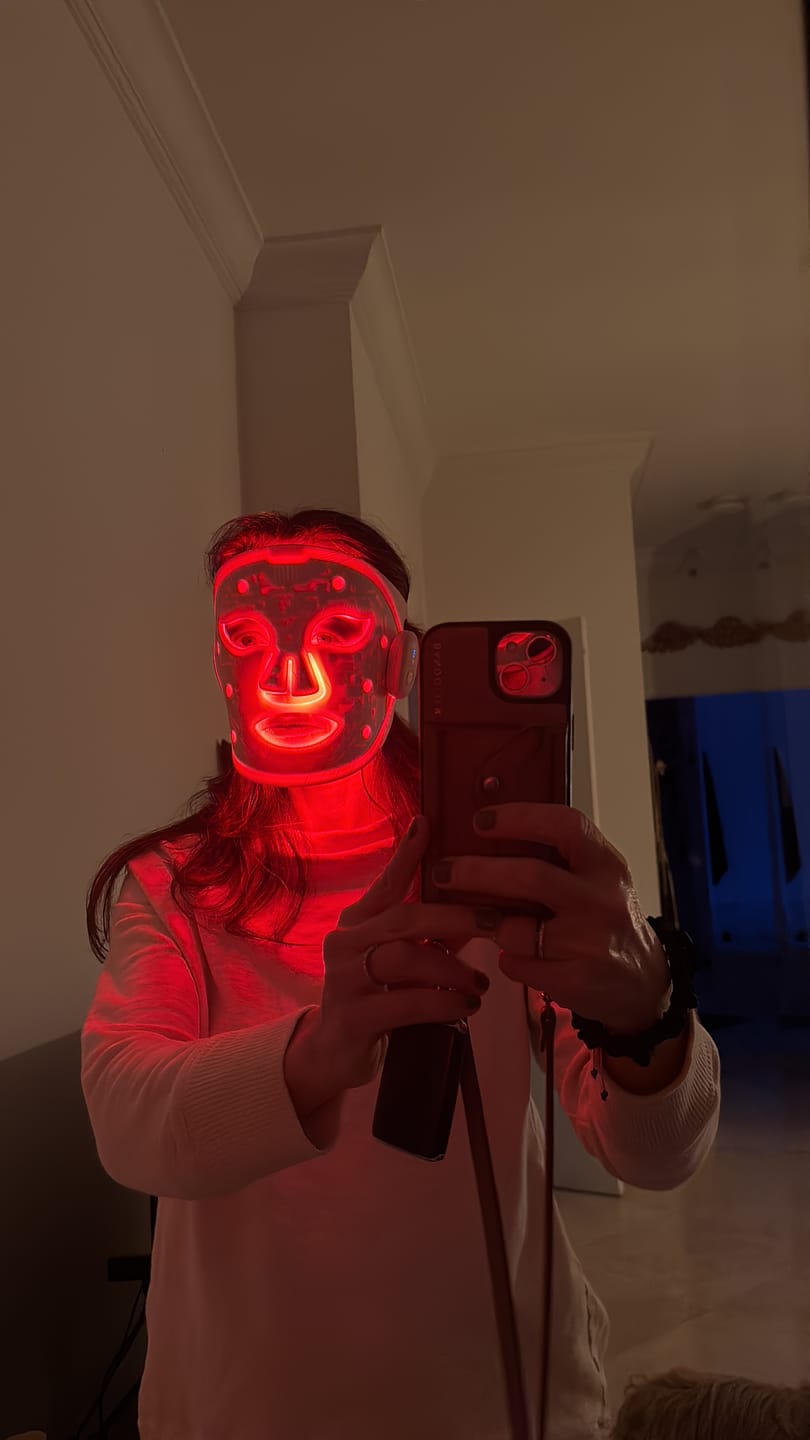 Customer photo review of INIA GLOW Wireless Red Light Therapy Mask