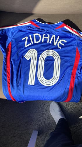 Customer photo review of Zinedine Zidane France 2006 World Cup Blue Retro Kit – | Trikot | Maillot Soccer Shirt