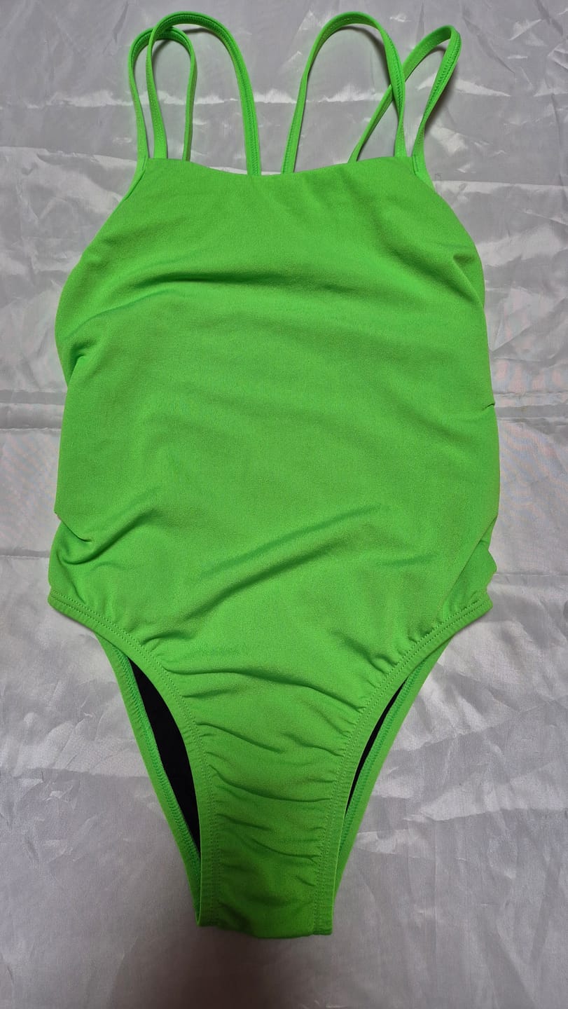 Customer photo review of FINLEY ONE PIECE - Splice