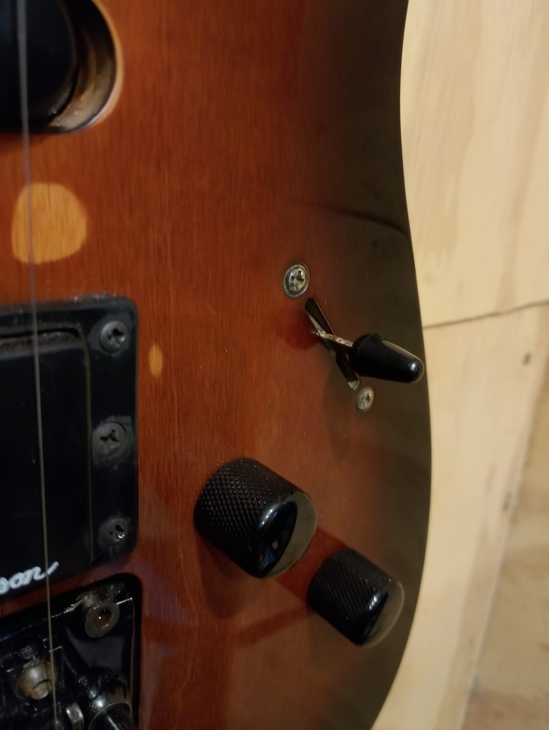 Customer photo review of Cabeza Switch Tipo Stratocaster Negro P22 BK