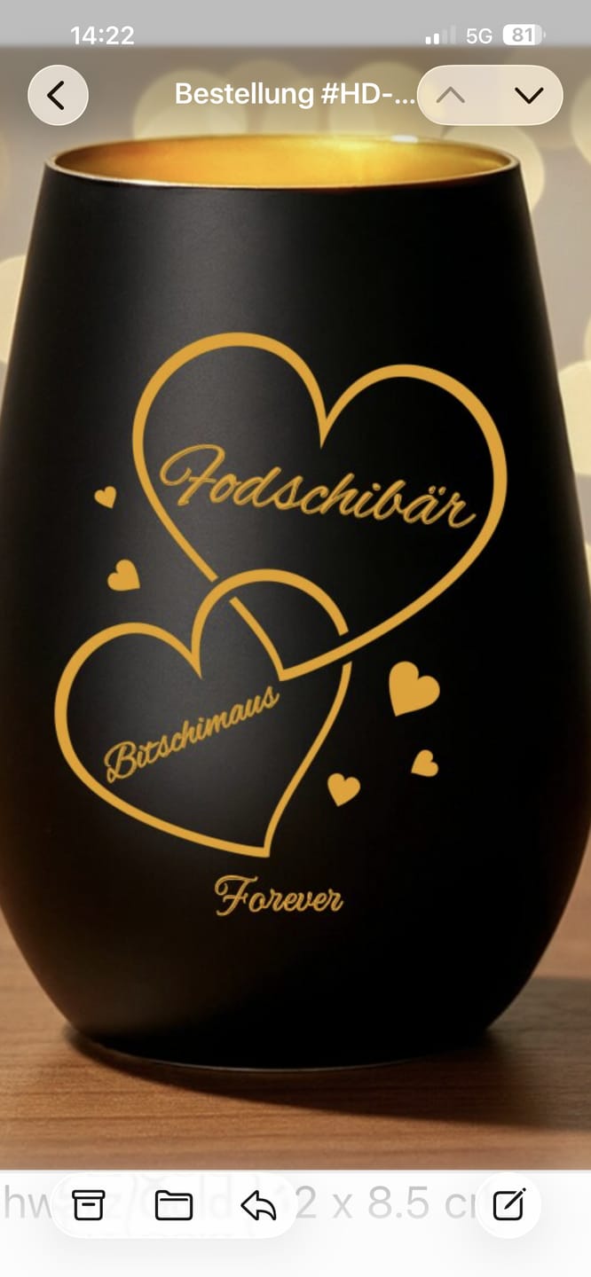 Customer photo review of Verbundene Herzen - Personalisiertes Windlicht