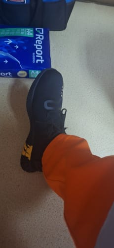 Customer photo review of Zapatilla de Seguridad Guyisa® 9200 Puntera de Acero Suela de Kevlar Anti Clavos