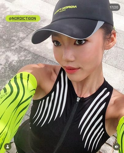 Customer photo review of Velocity Cap - Charcoal Black - Unisex