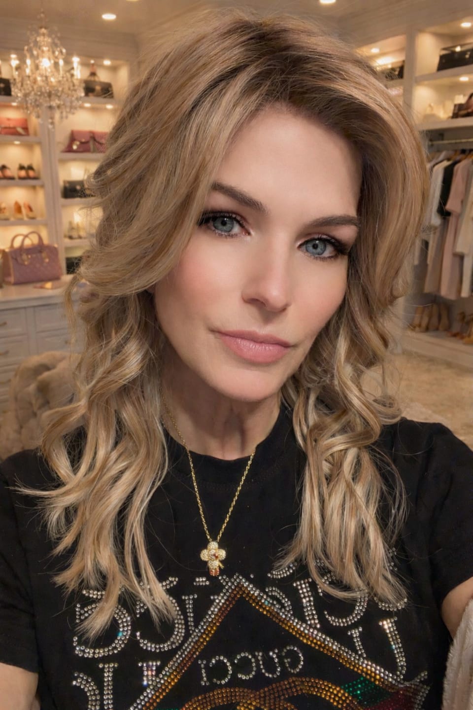 Customer photo review of FREQUENT FLYER - Neutral Sand Blonde