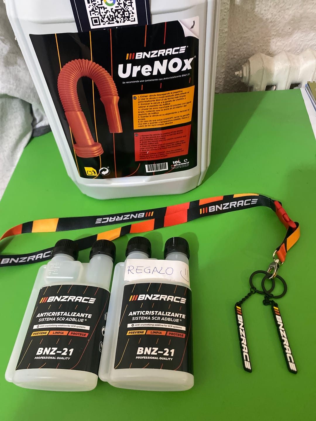 Customer photo review of Llavero BNZRACE