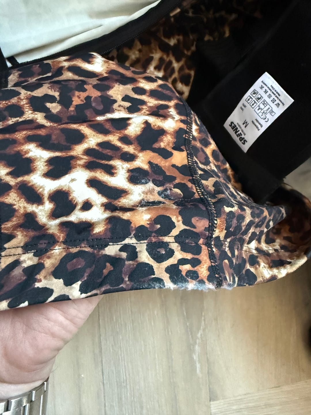 Customer photo review of Spines - Leopard Edition