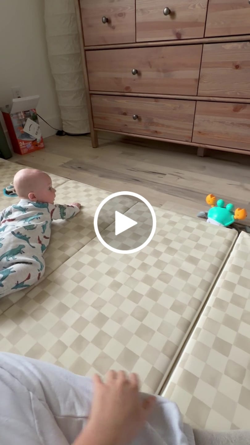 Customer video review of The Crawly Crab™