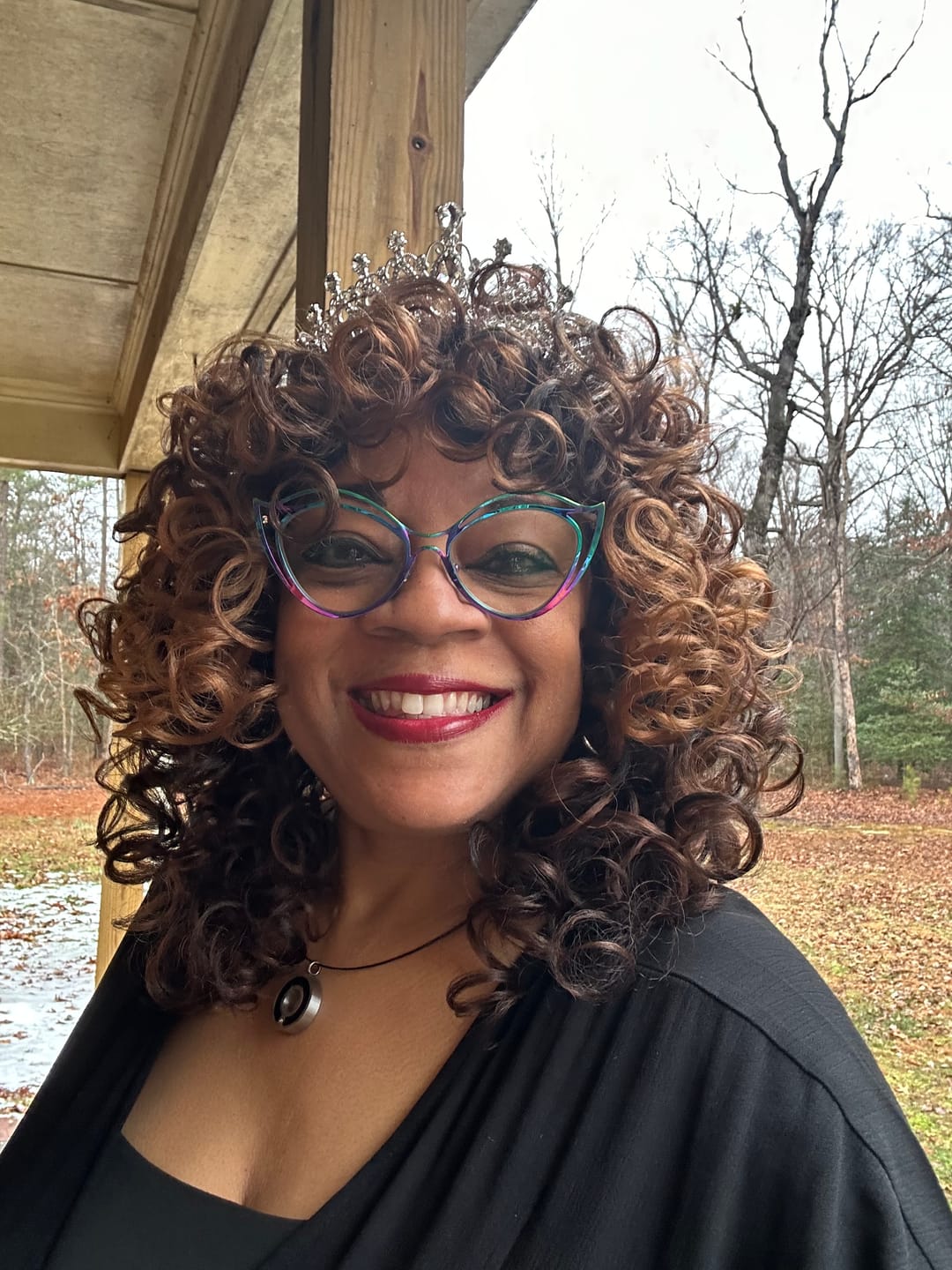 Customer photo review of Sensationnel Dashly Full Wig - UNIT 23