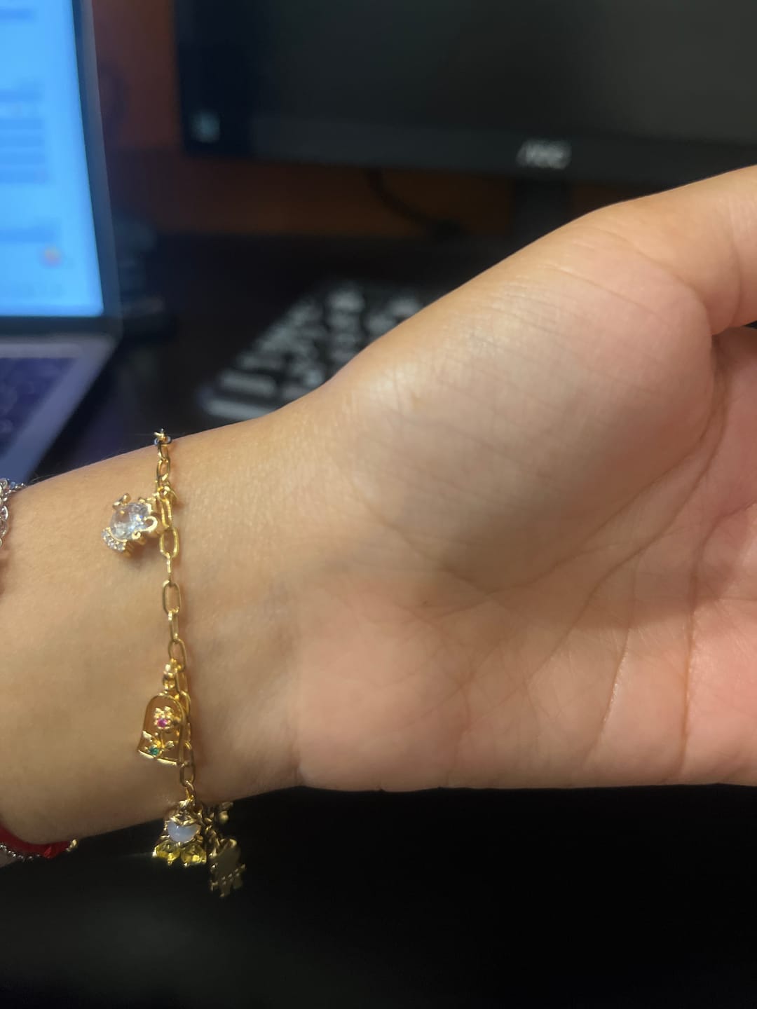 Customer photo review of Pulsera Princesas Disney