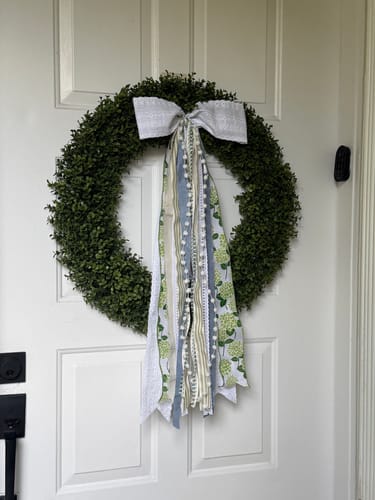 Customer photo review of UV Boxwood Round Wreath 24"