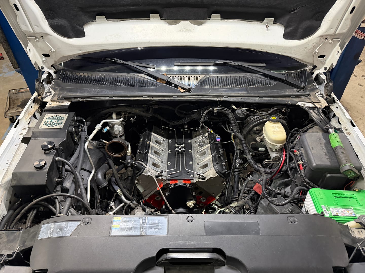 Customer photo review of Motion Raceworks LS Stainless Coolant Crossover Steel Steam Vent Kit 10-10005