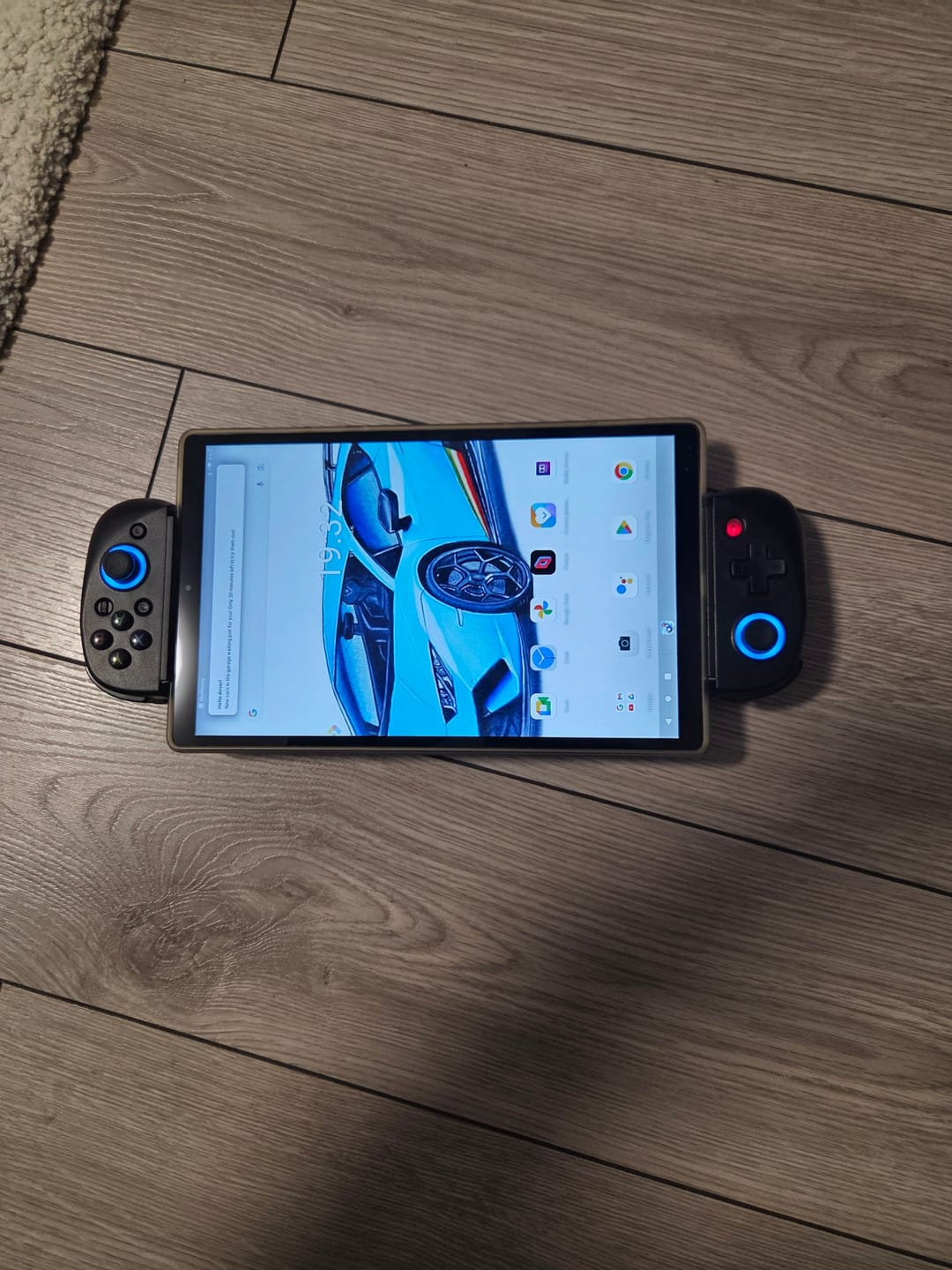 Customer photo review of Gamepad Controller Gaming Wireless cu Joystick Hall, Bluetooth 5.0, Negru