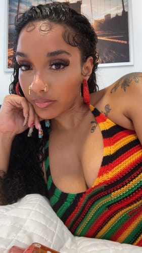 Customer photo review of Natural Black Color Water Wave Hair Bundles 1/3/4Pcs