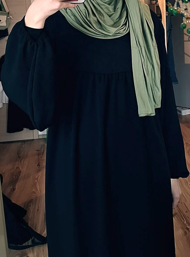 Customer photo review of Abaya mit Ballonärmeln