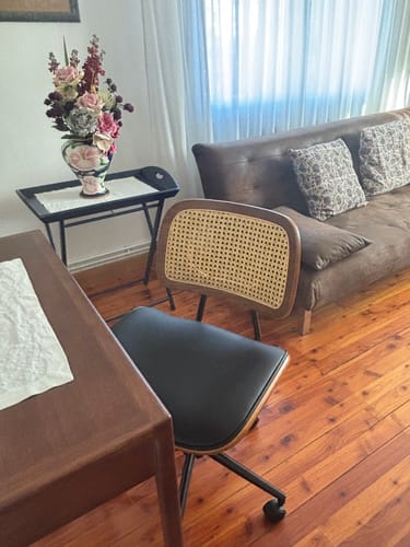 Customer photo review of HERNING - Chaise de bureau en bois et cannage