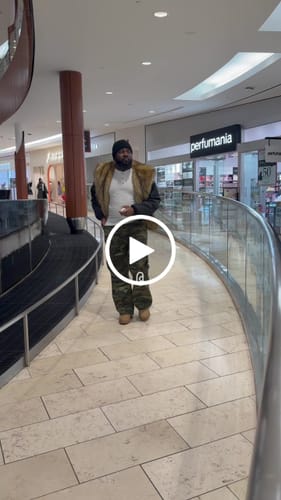 Customer video review of Omirad Faux Fur Trimmed Puffer Jacket