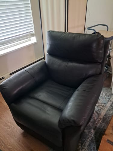 Customer photo review of Airsky Recliner Chair Top-Grain Leather Genuine Leather Ergonomic Armchair Sofa for Adults R1