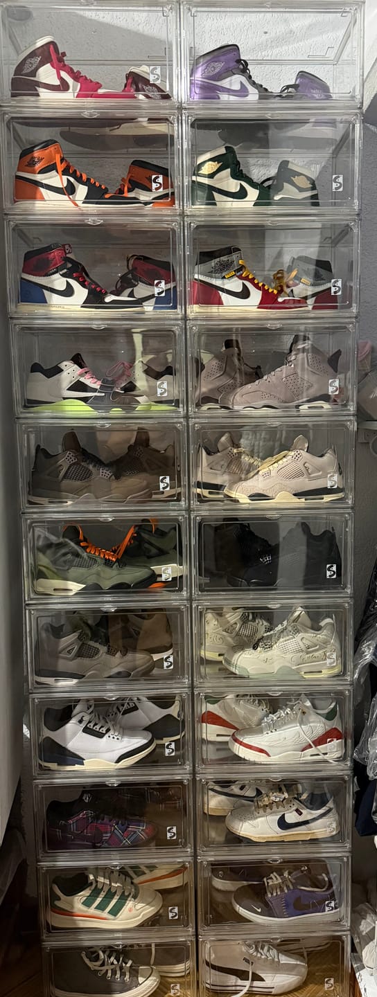 Customer photo review of Playoff Box - Cajas Transparentes Premium Para Sneakers Cierre Magnético Apertura Lateral