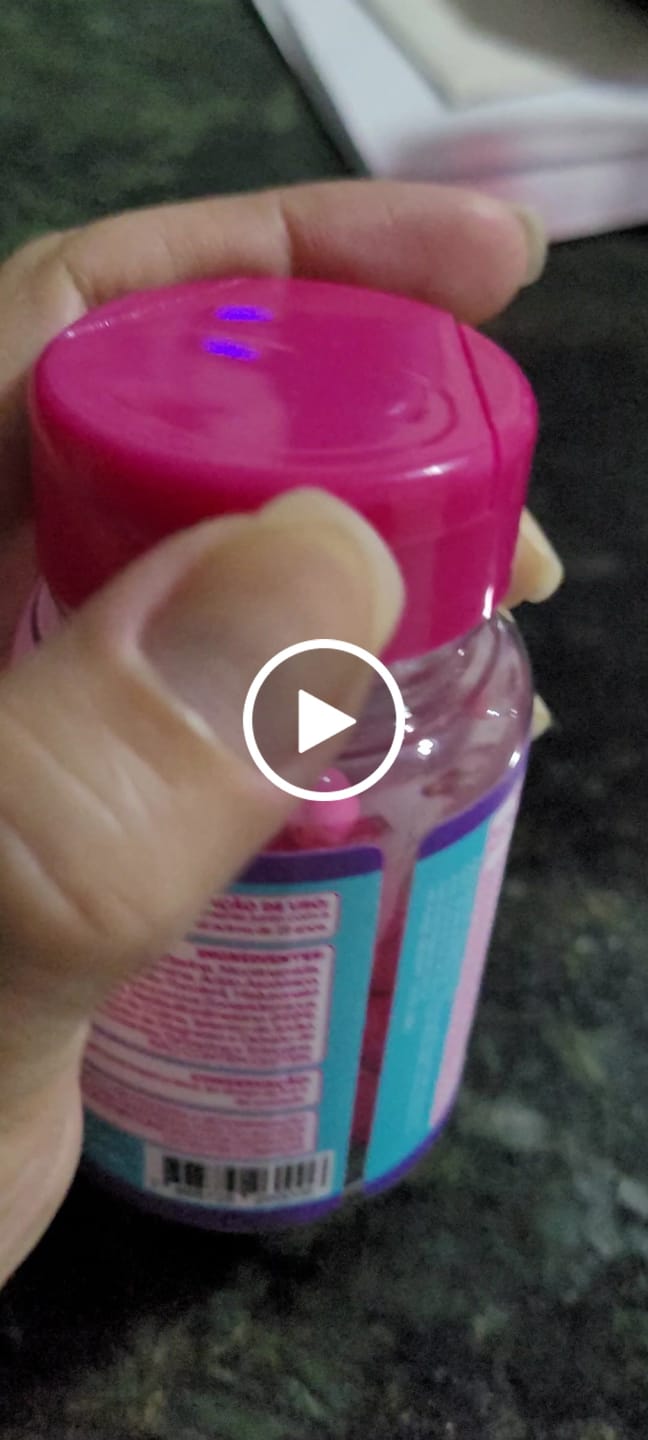 Customer video review of Happy Hair 2 Potes