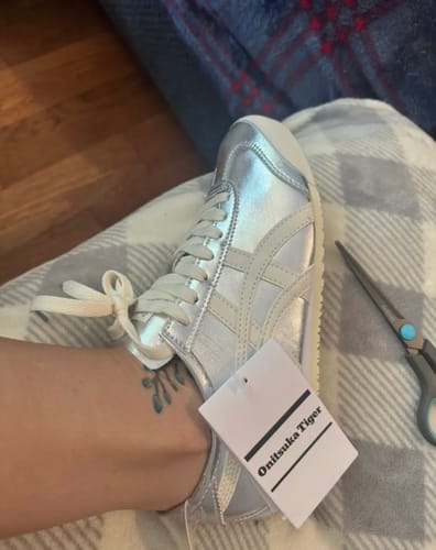 Customer photo review of Onitsuka Tiger MEXICO 66 Silver Off White