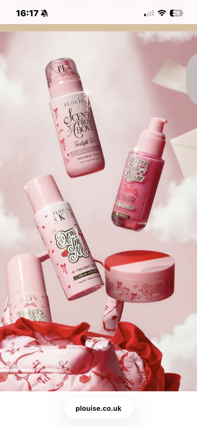 Recenzja zdjęć klientów dotycząca zestawu i łuku P.Louise Skincare Essentials Kit & Bow Torba