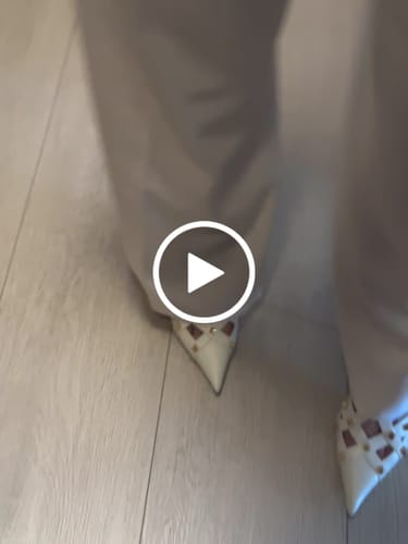 Customer video review of VT 26s Slingback 80 White Burgundy Lambskin 611375