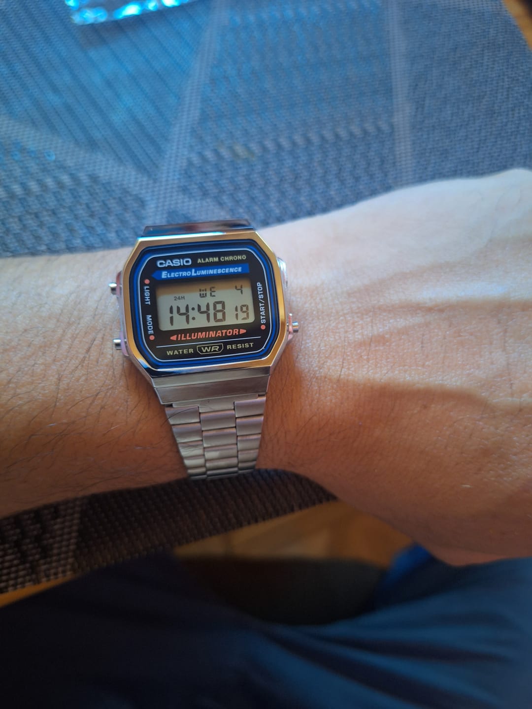 Customer photo review of Reloj Casio Vintage A168WA-1WDF Electroluminescence Plateado