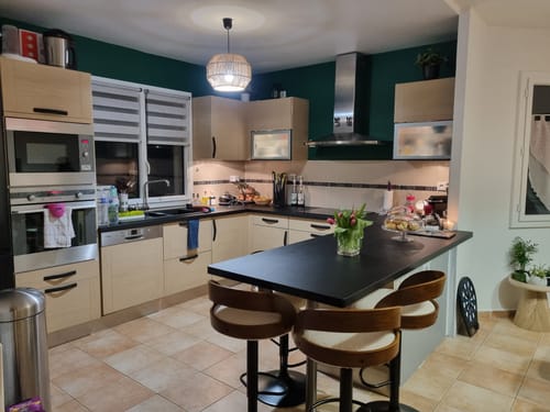 Customer photo review of VICTORIA - Lot de 2 tabourets de bar en bois et bouclettes blanches