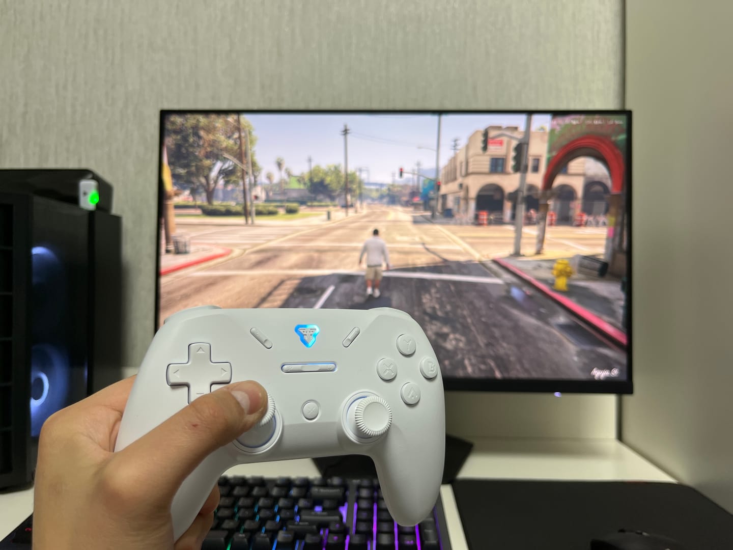 Customer photo review of Fantech Revolver III Oyun Kolu