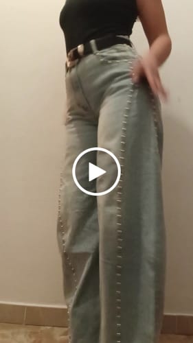Customer video review of Jeans Top con doppie borchie laterali