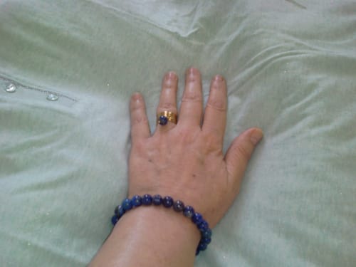 Customer photo review of Bracelet en perles de lapis-lazuli 8mm
