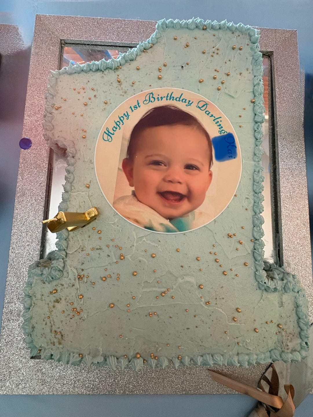 Customer photo review of 15 cm Round Custom Edible Icing Image
