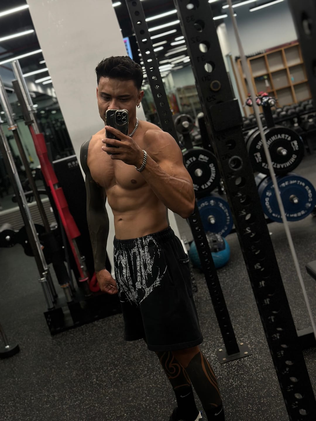 Customer photo review of 1011 - Dark Wave Shorts
