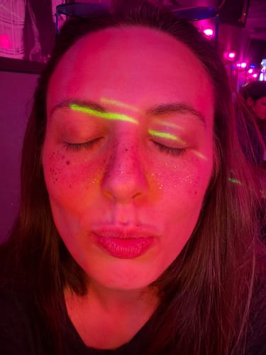 Customer photo review of Green + Gold Makeup Patches