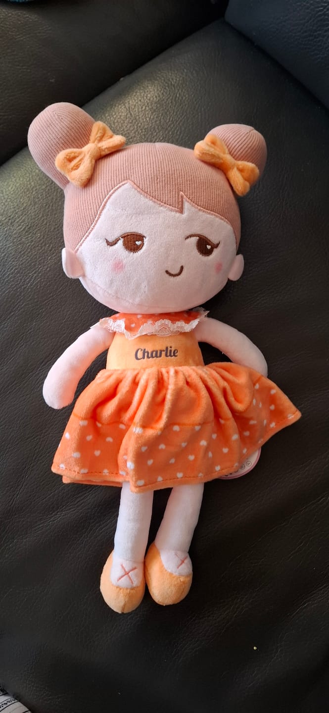Customer photo review of Jolie Poupée Personnalisée (Achetez-en 2 et Obtenez 15 % de  Réduction)