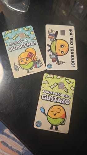 Customer photo review of Llegó la Quincena - Sticker para Tarjeta de Crédito