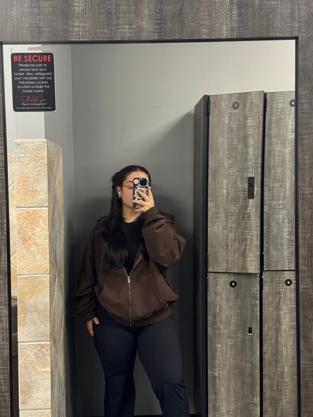 Customer photo review of W5210 - Studio Edit Zip Hoodie