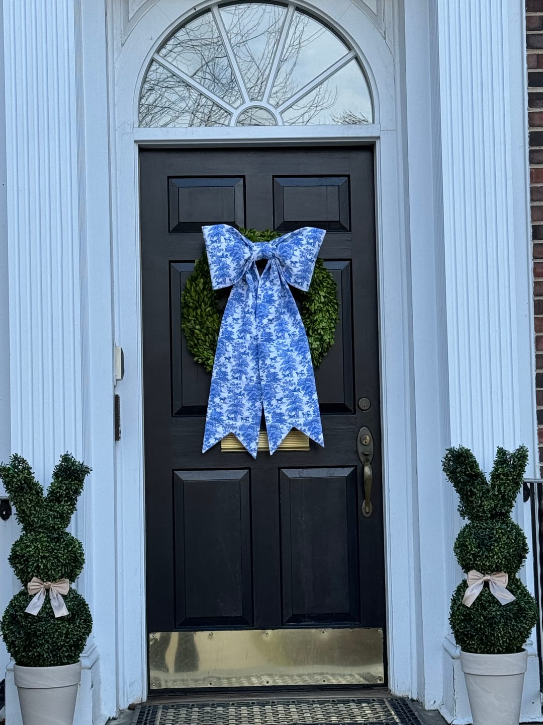 Customer photo review of Large Heritage Blue Toile Bow