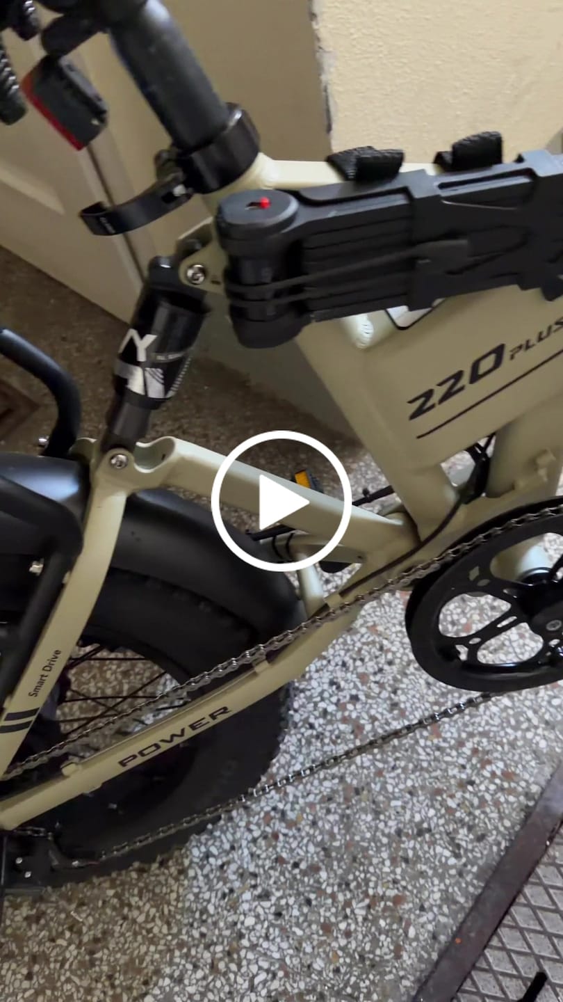 Customer video review of Soft rear seat bag