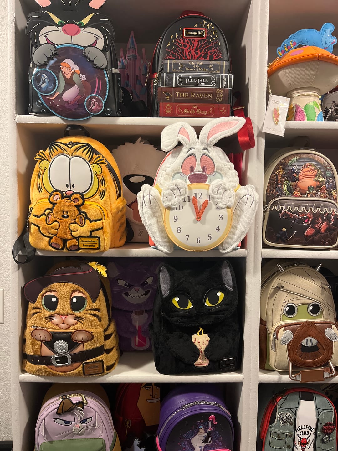 Customer photo review of Loungefly Disney Alice in Wonderland White Rabbit Cosplay Mini Backpack
