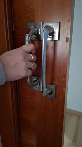 Customer photo review of Manillón de zamak con roseta cuadrada acabado cromo brillo modelo 734