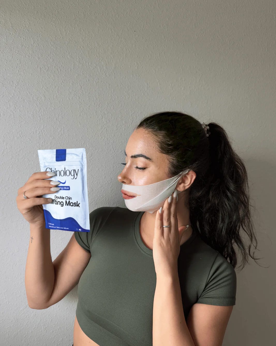 Customer photo review of Blinqo Chinology Sculpt V-Lift Mask