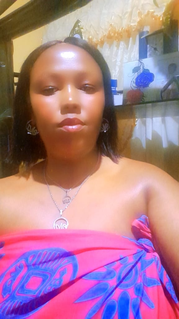 Customer photo review of Silver Precious Logo Necklace
