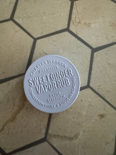 Customer photo review of Extra Strength Sweet Ginger Vapor Rub [Compact]