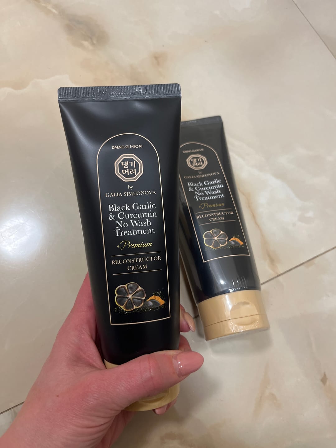 Customer photo review of Реконструктор за увредена и цъфтяща коса с черен чесън и куркумин DOORI Black Garlic & Curcumin Cream Premium Reconstructor