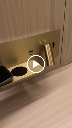 Customer video review of Kross Hotel Style Headboard/ Wall Reading Lamp Kross-WL(UA)-23BR