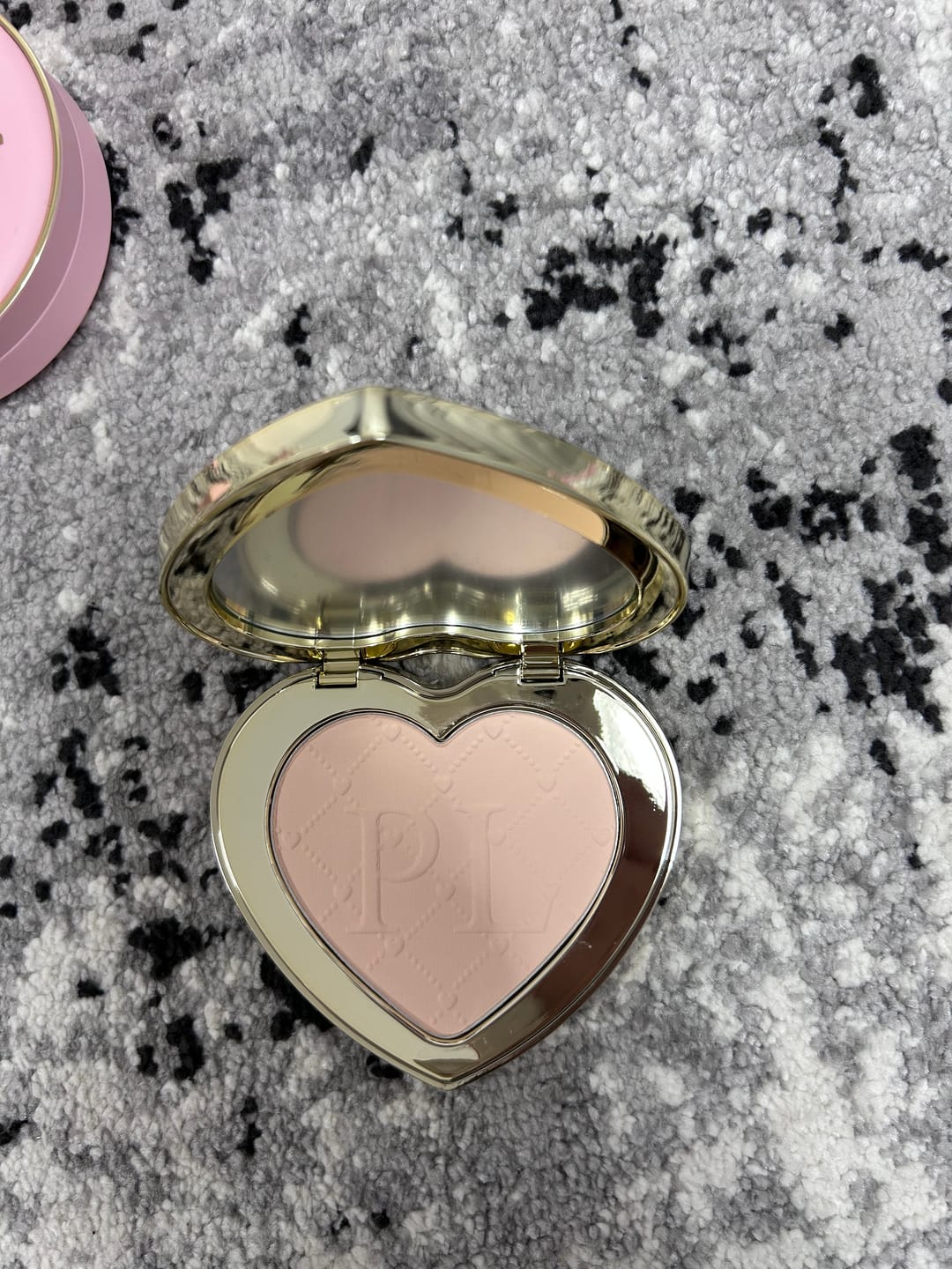 Customer photo review of P.Louise Under-Eye Brightening Powder