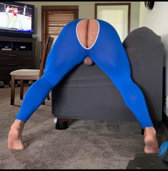 Customer photo review of Men's Sexy Front Open Tights