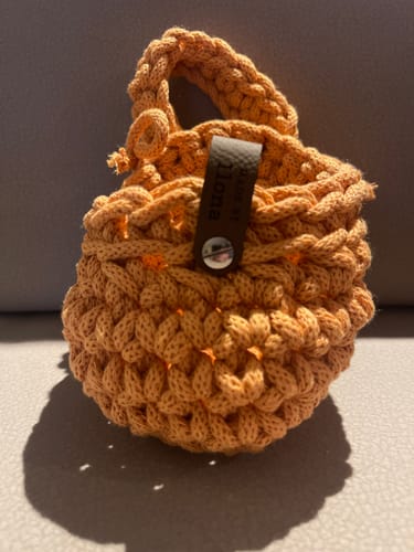 Customer photo review of Personalisierte Labels mit Chicago Screws - Kunstleder-Label mit Schrauben