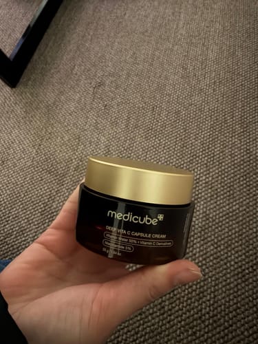 Customer photo review of Medicube Deep Vita C Capsule Cream 55 g
